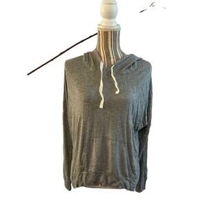 Heart & Hips Women’s Gray Lightweight Long Sleeve Hooded Pullover Top Size Med